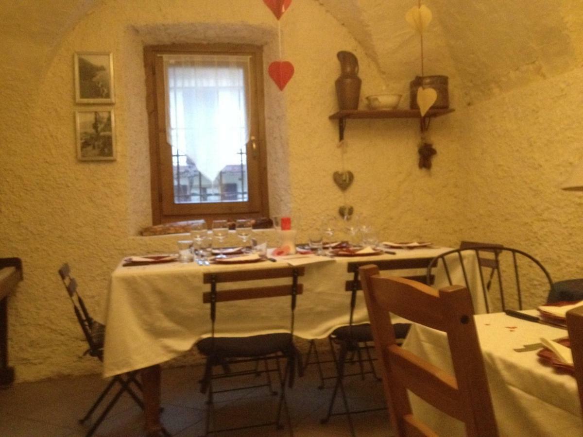 La Tana Del Ghiro Bed & Breakfast Порто Валтраваля Екстериор снимка