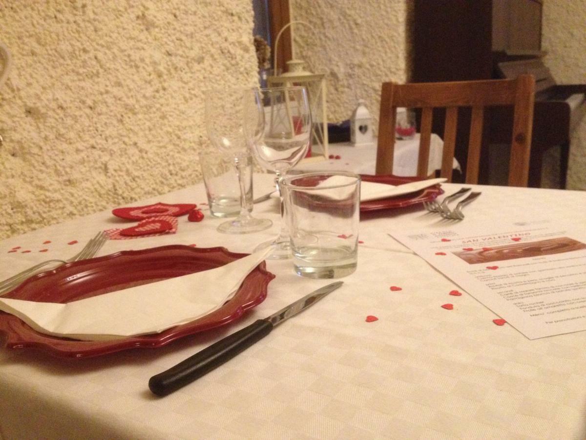 La Tana Del Ghiro Bed & Breakfast Порто Валтраваля Екстериор снимка