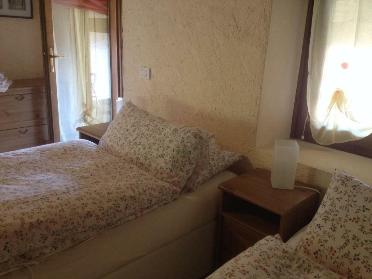 La Tana Del Ghiro Bed & Breakfast Порто Валтраваля Екстериор снимка