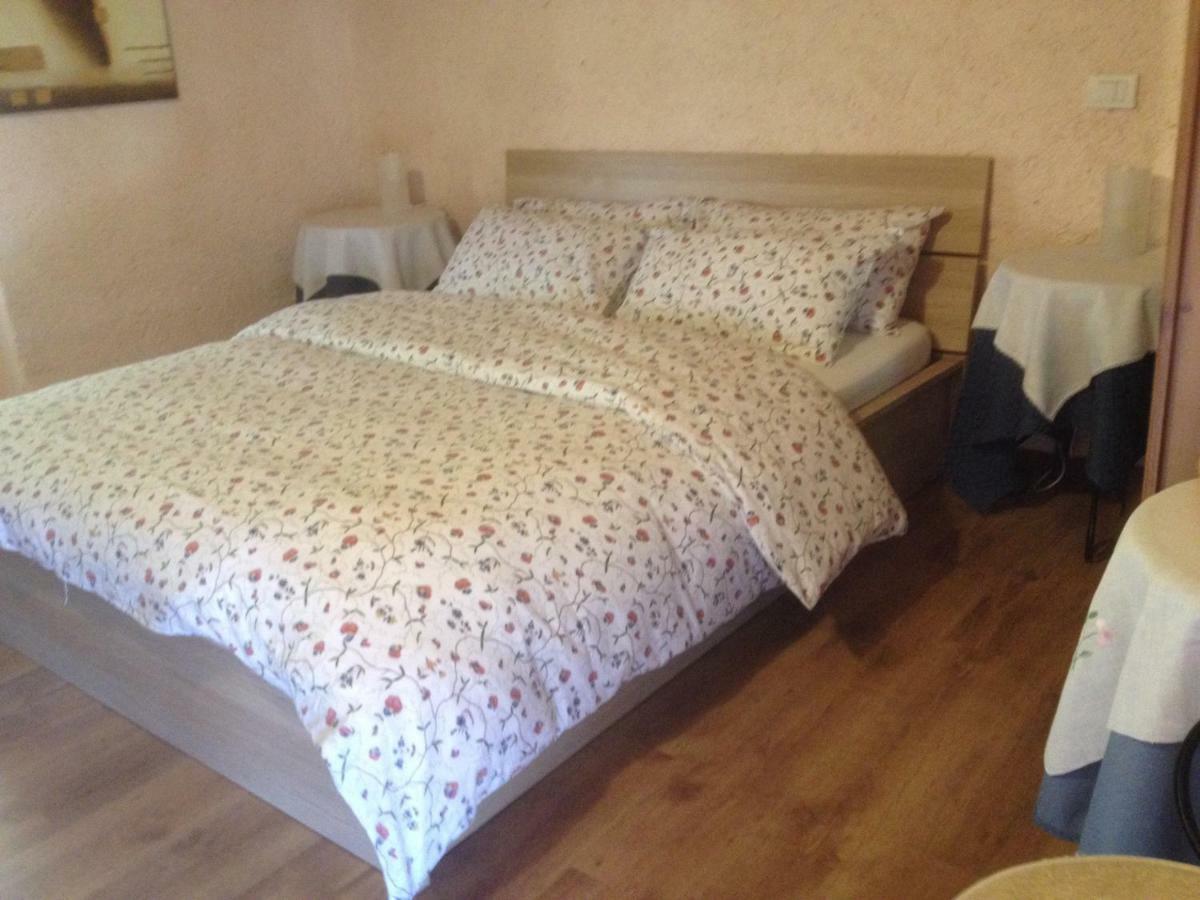 La Tana Del Ghiro Bed & Breakfast Порто Валтраваля Екстериор снимка